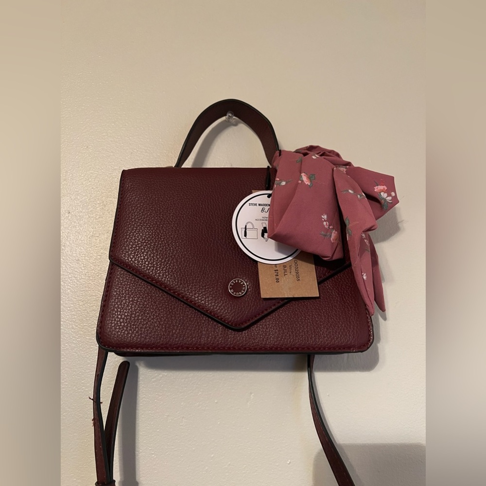 Steve Madden Bjill Top Handle Maroon Purse - Picture 3 of 11
